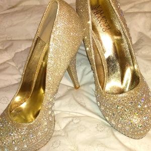 Gold Sparkling Pumps EUC Size 10